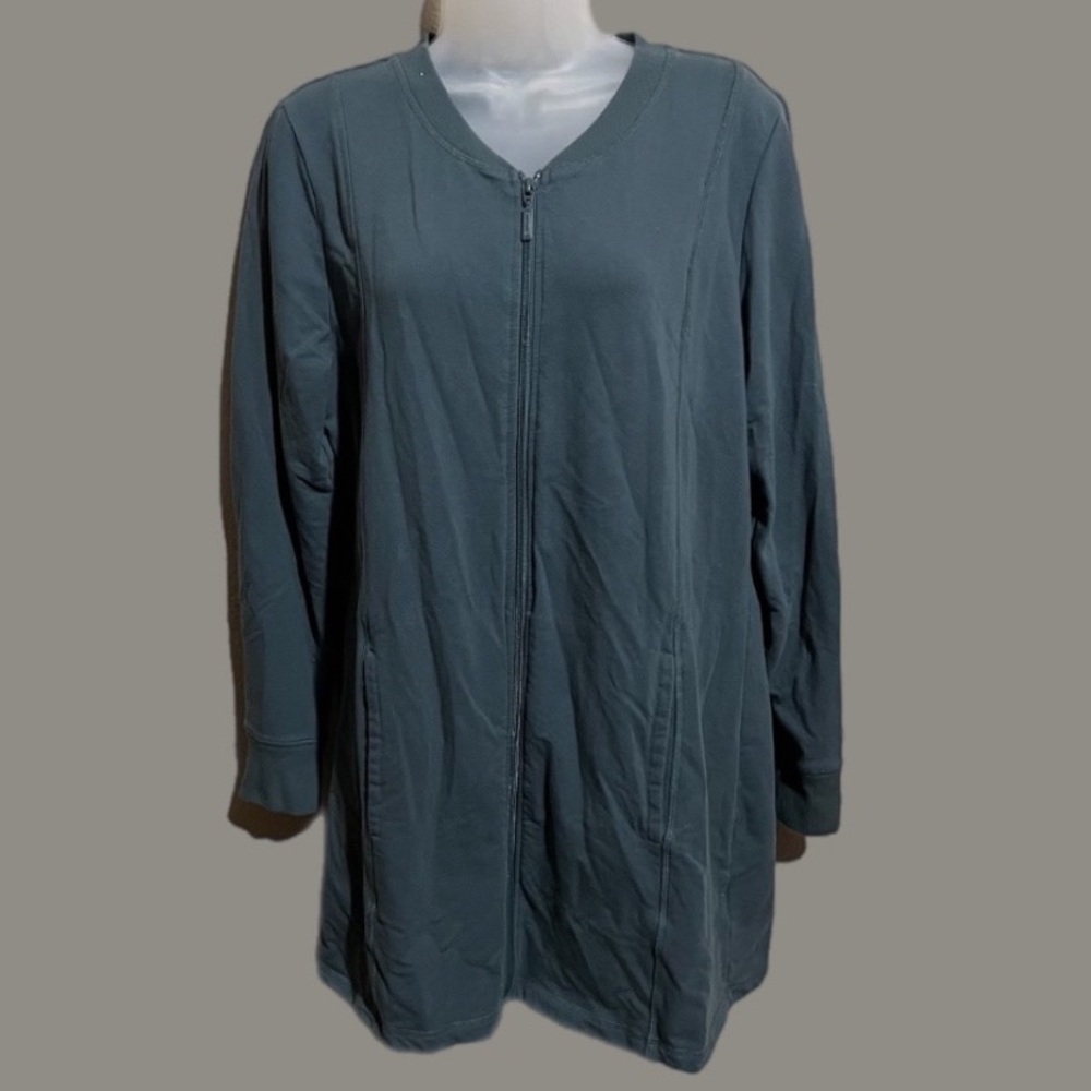 D&Co Active Zip Up‎ Sweater Size Medium